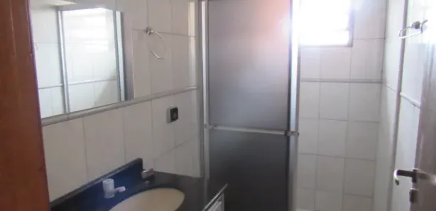 Casa com 3 Quartos para alugar, 130m² no Jardim Caviúna, Rolândia