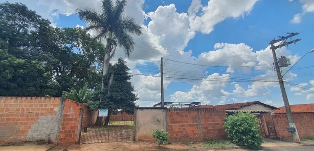 Terreno / Lote / Condomínio à venda, 256m² no Monte Azul Paulista, Monte Azul Paulista