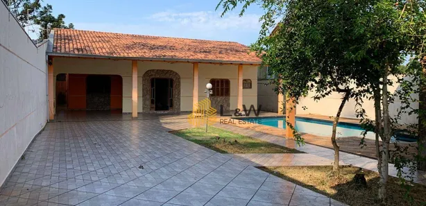 Casa com 3 Quartos à venda, 300m² no KLP, Foz do Iguaçu