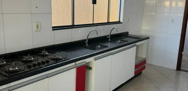 Casa com 2 Quartos à venda, 300m² no Jardim Ipê, Formosa