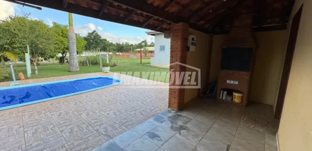 Fazenda / Sítio / Chácara com 2 Quartos para alugar, 234m² no Campo do Meio, Araçoiaba da Serra