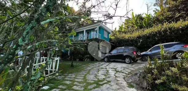 Fazenda / Sítio / Chácara com 6 Quartos à venda, 300m² no Pedro do Rio, Petrópolis