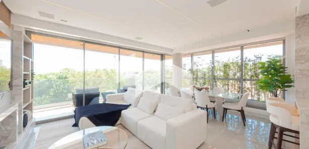 Apartamento com 3 Quartos para alugar, 152m² no Água Verde, Curitiba