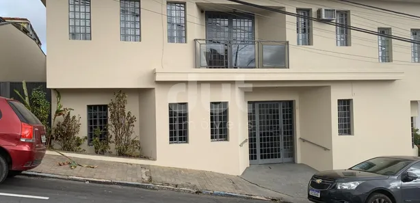 Prédio Inteiro com 10 Quartos à venda, 329m² no Centro, Itatiba
