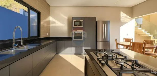Casa de Condomínio com 4 Quartos à venda, 309m² no Setor Habitacional Tororó, Brasília