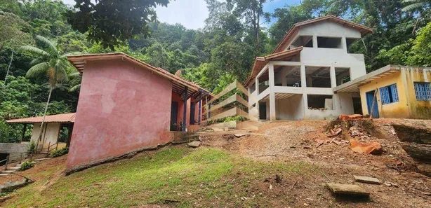 Hotel / Motel / Pousada com 3 Quartos à venda, 500m² no Sertão do Camburi, São Sebastião