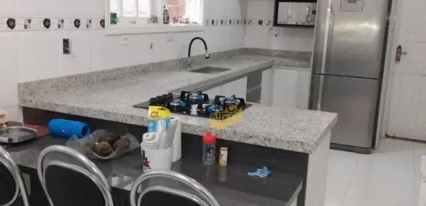 Sobrado com 5 Quartos à venda, 263m² no Roncon, Ribeirão Pires