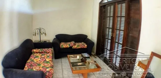 Casa com 3 Quartos para alugar, 261m² no Jardim Flórida, Jacareí