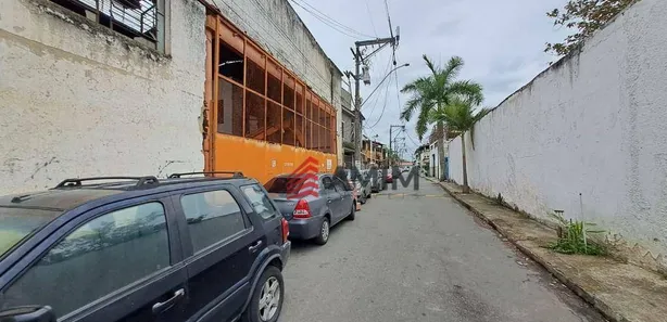 Galpão / Depósito / Armazém à venda, 1600m² no Ilha da Conceição, Niterói