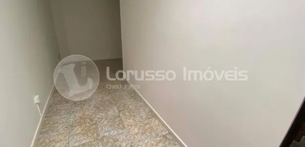Loja / Salão / Ponto Comercial à venda, 30m² no Cajuru, Curitiba