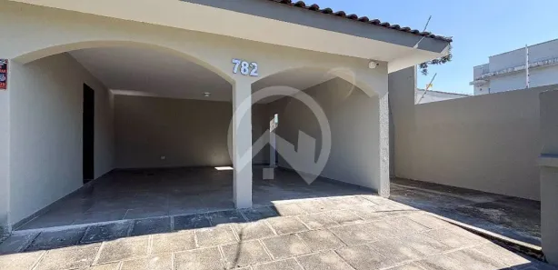 Casa Comercial com 8 Quartos para alugar, 295m² no Jardim Social, Curitiba