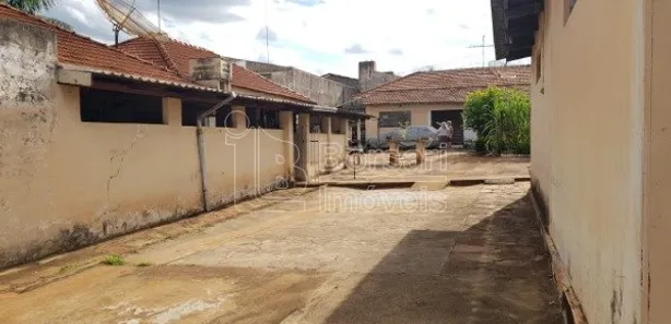 Loja / Salão / Ponto Comercial à venda, 580m² no Centro, Araraquara