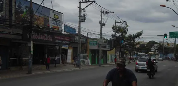 Casa de Vila com 2 Quartos para alugar, 60m² no Mutondo, São Gonçalo