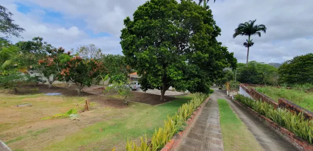 Fazenda / Sítio / Chácara com 3 Quartos à venda, 3000m² no Alpes Suiços, Gravatá