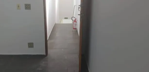 Conjunto Comercial / Sala para alugar, 100m² no Centro, Salto