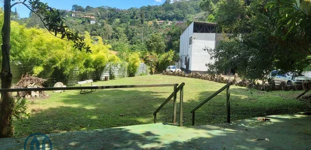 Galpão / Depósito / Armazém para alugar, 380m² no Parque do Imbui, Teresópolis