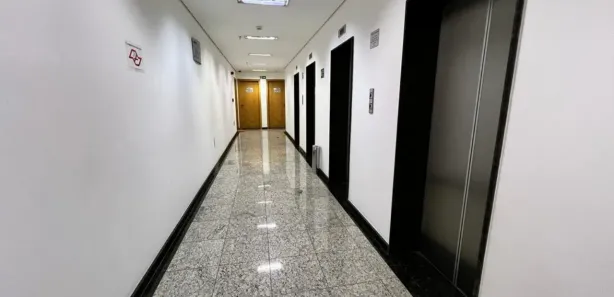 Conjunto Comercial / Sala à venda, 32m² no Vila Osasco, Osasco