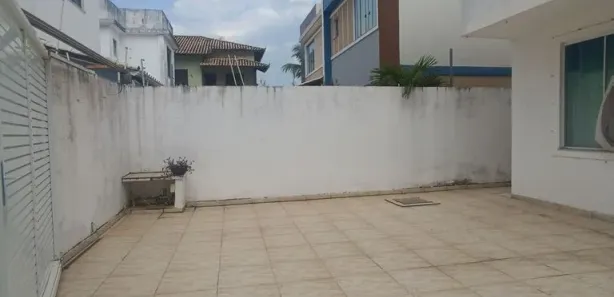 Sobrado com 3 Quartos à venda, 120m² no Jardim Mariléa, Rio das Ostras