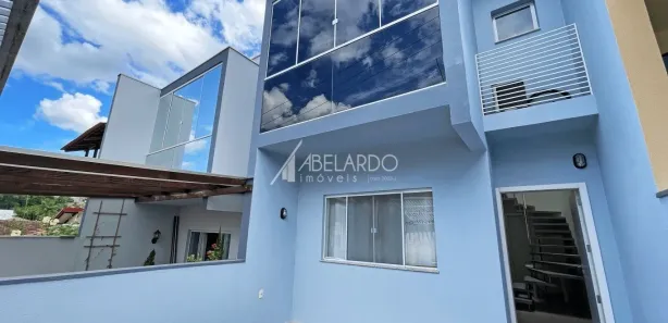 Sobrado com 2 Quartos para alugar, 101m² no Água Verde, Blumenau