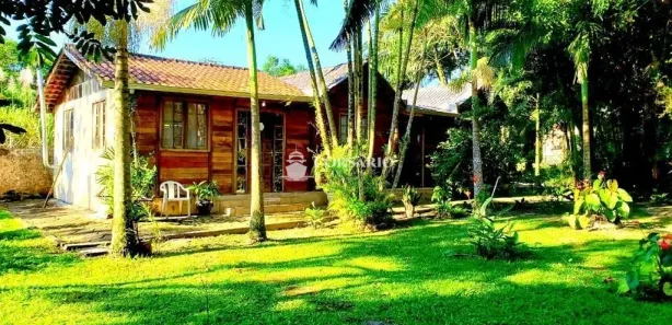 Fazenda / Sítio / Chácara com 5 Quartos à venda, 200m² no Guaraguaçu, Pontal do Paraná