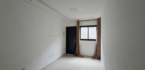 Casa de Condomínio com 2 Quartos para alugar, 58m² no Guilhermina, Praia Grande