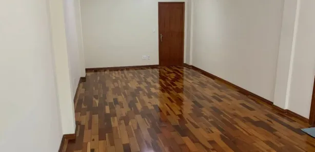 Apartamento com 3 Quartos para alugar, 110m² no Castelanea, Petrópolis