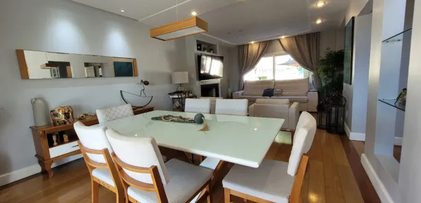 Casa com 4 Quartos à venda, 200m² no Castelanea, Petrópolis