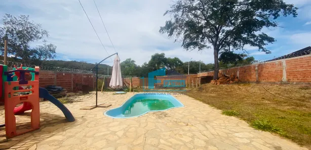 Casa de Condomínio com 2 Quartos à venda, 180m² no Alexânia, Alexânia