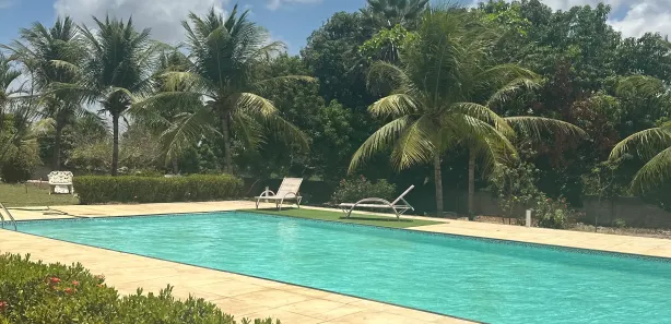 Fazenda / Sítio / Chácara com 4 Quartos para venda ou aluguel, 600m² no Jacaúna, Aquiraz
