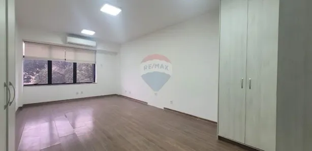 Conjunto Comercial / Sala para alugar, 34m² no Mata da Praia, Vitória