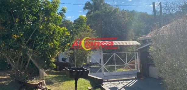 Fazenda / Sítio / Chácara com 3 Quartos à venda, 300m² no Chácaras Copaco, Arujá