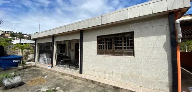 Casa com 3 Quartos à venda, 150m² no Vila Torres Galvão, Paulista