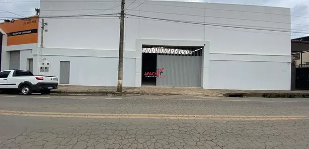 Galpão / Depósito / Armazém à venda, 450m² no Santo Antônio, Viçosa