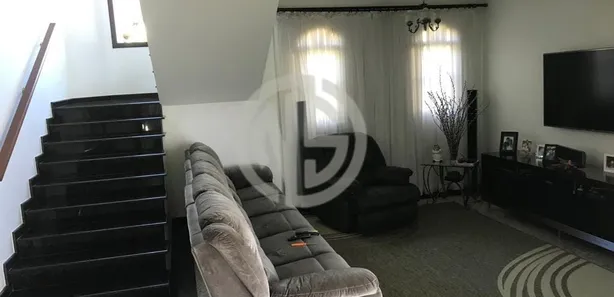 Sobrado com 4 Quartos à venda, 440m² no Lagoa Grande, Embu-Guaçu