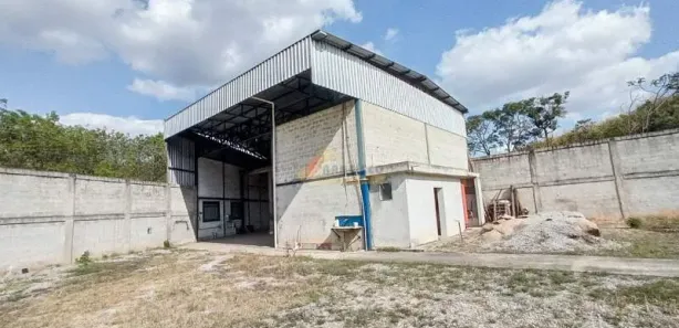 Galpão / Depósito / Armazém à venda, 280m² no Esplanada, Divinópolis