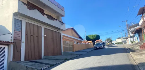 Sobrado com 3 Quartos para venda ou aluguel, 190m² no Jardim Selma Helena, Poá
