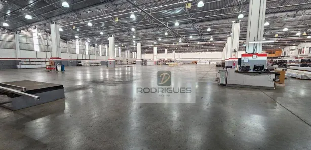 Galpão / Depósito / Armazém para alugar, 10200m² no Centro, Diadema