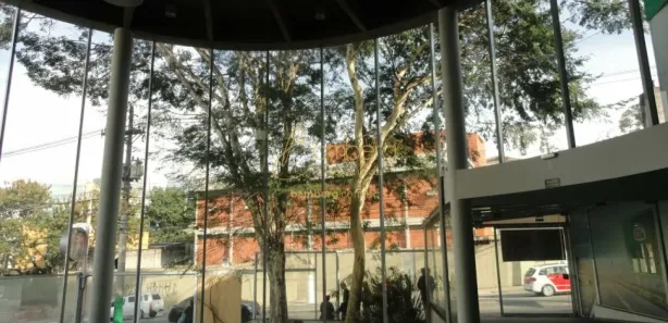 Prédio Inteiro para alugar, 913m² no Morumbi, São Paulo