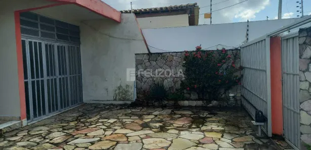 Casa com 4 Quartos para alugar, 210m² no Atalaia, Aracaju