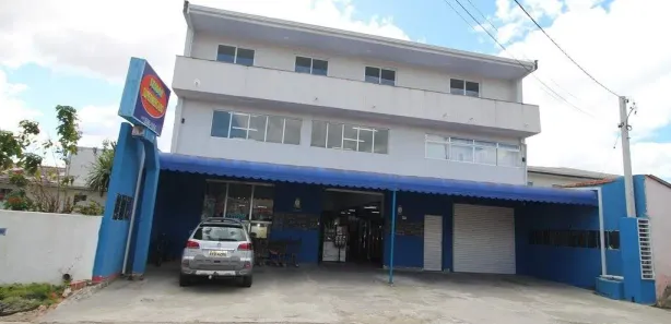Prédio Inteiro com 3 Quartos à venda, 392m² no Ipê, São José dos Pinhais