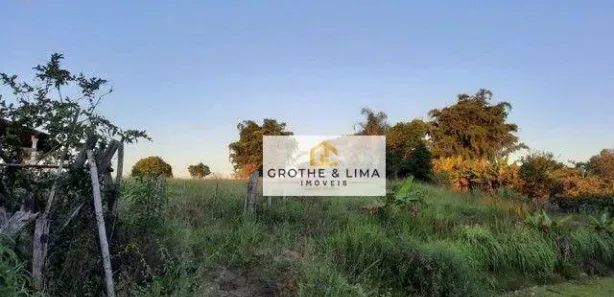 Fazenda / Sítio / Chácara com 2 Quartos à venda, 200m² no Chácara Marambaia, Caçapava