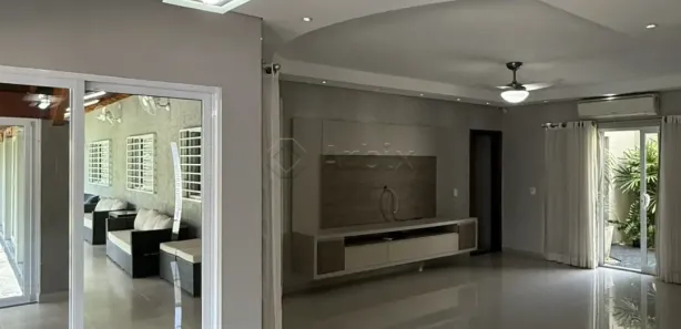 Fazenda / Sítio / Chácara com 3 Quartos para alugar, 303m² no Recanto Jatobá, Americana