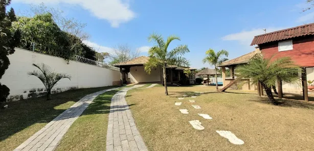 Fazenda / Sítio / Chácara com 4 Quartos à venda, 220m² no Estância Lago Azul (Ártemis), Piracicaba