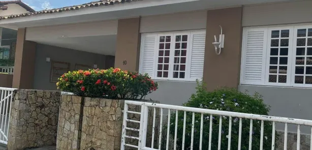 Casa de Condomínio com 3 Quartos para venda ou aluguel, 274m² no Parque Califórnia, Campos dos Goytacazes