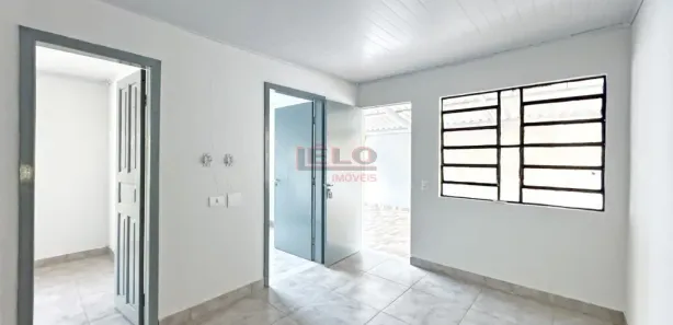 Casa com 3 Quartos para alugar, 94m² no Conjunto Habitacional Sanenge III, Maringá