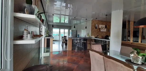 Fazenda / Sítio / Chácara com 7 Quartos à venda, 700m² no , Mairinque