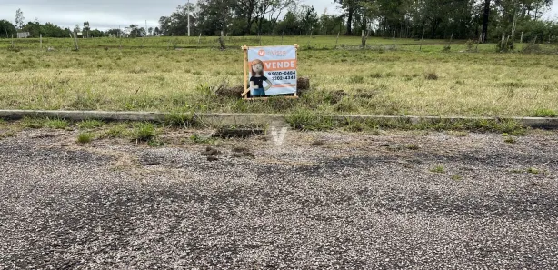 Terreno / Lote / Condomínio à venda, 375m² no Tomazetti, Santa Maria