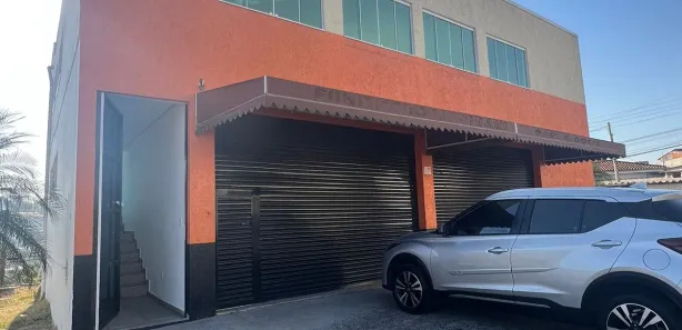 Galpão / Depósito / Armazém para venda ou aluguel, 220m² no Vila São Paulo, Mogi das Cruzes