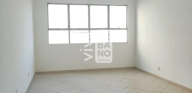 Conjunto Comercial / Sala para alugar, 29m² no Aterrado, Volta Redonda