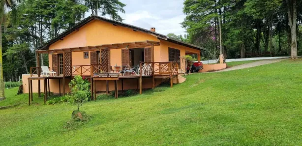 Fazenda / Sítio / Chácara com 3 Quartos à venda, 150m² no , 